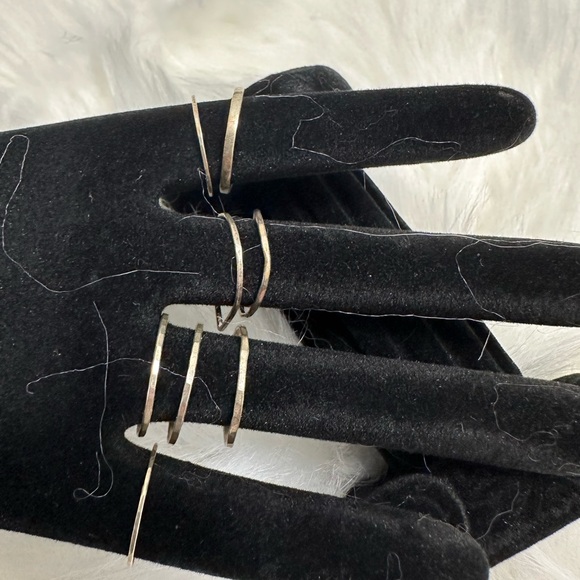 7 Assorted Sterling Silver Stackable Rings - Picture 5 of 5